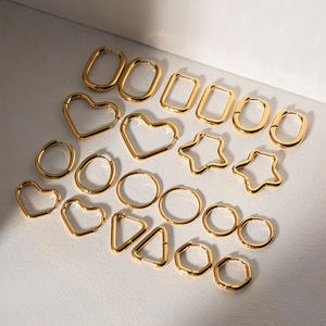 Pendientes de Aro Geométricos 2026, Chapados en Oro de 18K, Acero Inoxidable, con Forma de Corazón, Estrella, Rectángulo, Triángulo y Círculo, para Mujer - Product Image 4