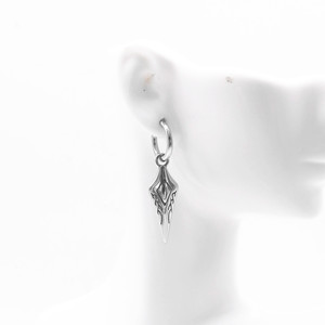 Pendientes de Clip Unisex de Acero de Titanio Estilo Hip Hop, Diseño Geométrico de Púas, Forma de Dardo Largo - Product Image 4