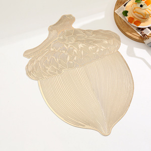 Set de table moderne minimaliste en plastique imprimé acorn, dessous de verre estampé or, style américain pour fête - Product Image 2