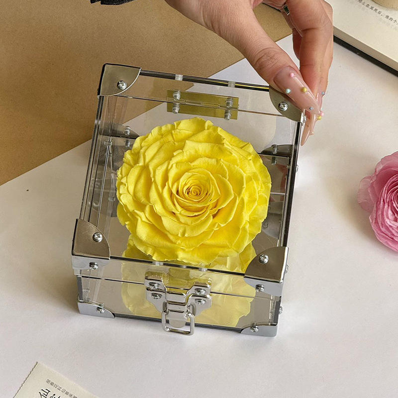 สีเหลือง