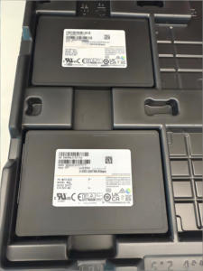 Batch-Consistent MZ7L31T9HBLT-00A07 Enterprise 3.0 2.5 Inch SSD 1.92TB Internal 3D TLC NAND Flash Server Use - Product Image 3
