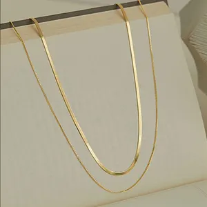 Zierliche 18 Karat Gold gefüllte flache dünne Schlangen kette Halskette Edelstahl geschichtete Fischgräten-Choker-Halskette für Frauen
