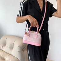 Sac Boston à double fermeture éclair avec logo personnalisé en relief, grande capacité, poignée supérieure, bandoulière, vente en gros directe usine pour femmes