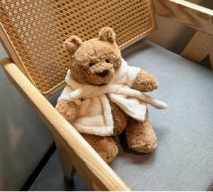 Peignoir en peluche super mignon Ours de Barcelone, couverture réconfortante de haute qualité pour bébé, rembourré en coton PP et lavable - Product Image 6