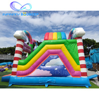 Ensemble de jeux gonflables sur le thème de l'arc-en-ciel licorne, forme de rêve, décoration intégrée, toboggan et trampoline, équipement gonflable pour enfants en plein air