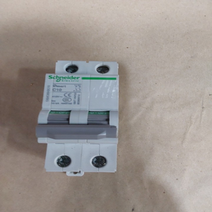 Nuevo y Original en Almacén, Interruptor Automático de 2 Polos OSMC65H2C10 <span class=keywords><strong>MerlinGerin</strong></span>, PLC - Product Image 1