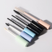 Emballage de baume à lèvres/mascara/sourcils personnalisé en usine Tube en plastique flexible pour emballage de maquillage Tube souple avec brosse de flocage