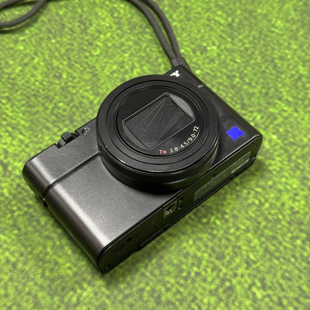 Used 4k Camera Sonys RX100 VI with 24-200mm Lens 20.1MP 1.0-inch CMOS Compact Camera