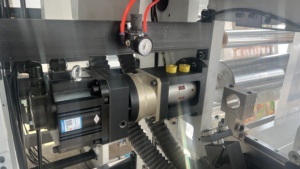 Máy in flexo 6 màu tốc độ cao (động cơ servo 200 m/phút) - Product Image 2