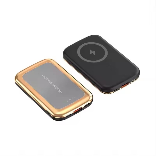 2023 New Mini Portable Charger Customizable 5000mAh 10000mAh Power Bank 10W Output Magnetic Wireless Charging GaN Tech