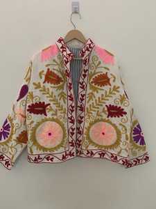 เสื้อแจ็คเก็ตกำมะหยี่อินเดียปักลายสัตว์แบบซูซานี ทำมือ สำหรับฤดูหนาว ติดกระดุมด้านหน้า เหมาะสำหรับเด็กผู้หญิงและผู้หญิง เสื้อคลุมสไตล์ชาติพันธุ์ ของขวัญ - Product Image 4