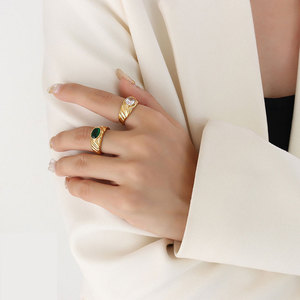 Anillos Resistentes al Deslustre e Impermeables de Buena Calidad, Anillo de Acero Inoxidable 316L Chapado en Oro PVD de 14k y 18k con Zirconia, Anillo de Compromiso para Mujer - Product Image 3