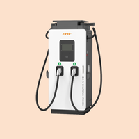 Chargeur rapide DC pour véhicules électriques ETEC EKDC2 60-240kW, sur pied, double connecteur CCS1 CCS2 GB/T CHAdeMO, OCPP 1.6J, IP54, IK10, certifié TUV CE