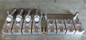 Matrice de moulage par soufflage PET en aluminium et acier inoxydable durable de qualité d'exportation pour la production de bouteilles multi-cavités en vrac - Product Image 3