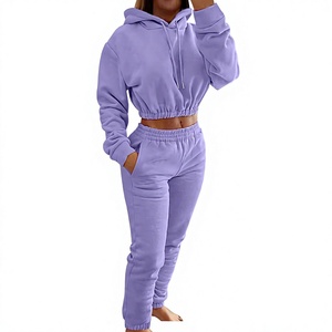 Ensemble de survêtement assorti pour femmes, sweat à capuche court à manches longues et pantalon de jogging, fournisseur en gros - Product Image 1