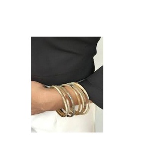 Brazalete de Cuerno de Búfalo en Oferta, Último Diseño de Moda, Brazaletes de Cuerno de Búfalo para Tamaño Personalizado a Precio Económico - Product Image 1