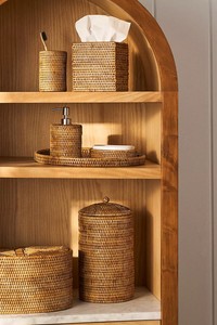Ensemble d'accessoires de salle de bain moderne et simple, écologique, en cinq pièces, avec porte-savon et distributeur de savon en polyrésine - Product Image 2