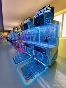 Máquina de Regalos Deportivos Operada con Monedas, Juego Interactivo de Canje de Premios para Niños y Adultos, Centro de Entretenimiento Interior - Product Image 2