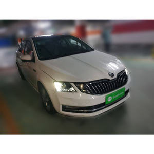 Guazi Meilleur <span class=keywords><strong>Prix</strong></span> <span class=keywords><strong>Skoda</strong></span> <span class=keywords><strong>Octavia</strong></span> Essence 1.2 Automatique Volant à Gauche Caméra Arrière Voiture d'Occasion Traction Avant 5 Places - Product Image 3