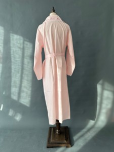 روب قطني وردي من الدانتيل - Product Image 5