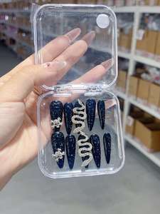 Uñas Postizas de Lujo SHUANGYU, Color <span class=keywords><strong>Rosa</strong></span>, ABS, Hechas a Mano, Diseño de Ataúd Largo, Cobertura Completa, con Brillantina Plateada y Pedrería, Estilo Stiletto Suave - Product Image 5