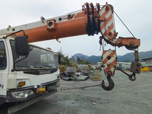 Cần cẩu xe tải 20 t zoomlion qy20v hiệu suất cao với chiều cao nâng tối đa 41.5 M & thời điểm tải 850 KNM cho dự án xây dựng - Product Image 3