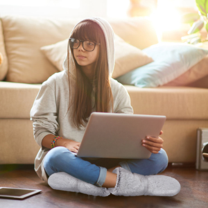 2023 bottes chauffantes électriques USB d'hiver 5V/2A chaussures de soins des pieds de thérapie par la chaleur - Product Image 5