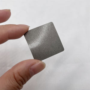 Hojas de ferrita impermeables de alto rendimiento con bloqueo RFID de 13,56 MHz y Qi-Ready para carga inalámbrica NFC + sin costuras - Product Image 4