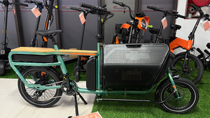 Bicicletta <span class=keywords><strong>elettrica</strong></span> da carico con motore da 500W, telaio in lega di alluminio, velocità massima 35km/h, portata 120kg, doppia batteria, ideale per il trasporto familiare. - Product Image 4