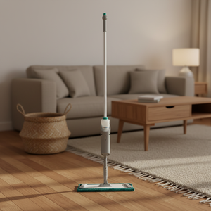 Mopa pulverizadora de microfibra para limpieza de suelos con mango de plástico de nailon, <span class=keywords><strong>varilla</strong></span> de conexión, interruptor de tipo pulsador y gran depósito de agua de PE de 500 ml - Product Image 1