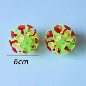 Hotsale TPR Soft Toy Aspiration Lancer Des Balles Lampe De Poche Led Sucker Ball pour Enfants et Adultes - Product Image 5