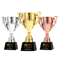 Classique Nouvelle Arrivée Grand Cristal Or Ruban Bronze Sport Résine Trophée Tasses pour Football Et Basketball Compétition Groupe Prix