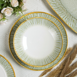 Ensemble d'assiettes en céramique JQY, vente en gros, vaisselle en porcelaine verte nordique, ensemble d'assiettes rondes pour la maison et la cuisine - Product Image 1