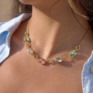 Collar de cristal con diamantes de imitación de colores, cadena geométrica con engaste de bisel, para uso diario - Product Image 2