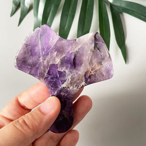 Masseur facial <span class=keywords><strong>Gua</strong></span> <span class=keywords><strong>Sha</strong></span> en améthyste, outils <span class=keywords><strong>de</strong></span> massage <span class=keywords><strong>Gua</strong></span> <span class=keywords><strong>Sha</strong></span> en <span class=keywords><strong>pierre</strong></span> <span class=keywords><strong>de</strong></span> Bian noire pour le visage et le corps, <span class=keywords><strong>Gua</strong></span> <span class=keywords><strong>Sha</strong></span> en jade avec - Product Image 1