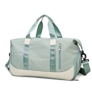 Sac de voyage au design moderne, sac de sport populaire pour femmes, sac de sport personnalisé avec compartiment à chaussures - Product Image 3