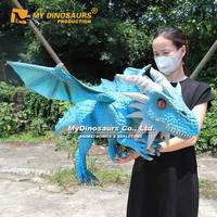 Mon dragon bébé ailé réaliste animatronique fait à la main