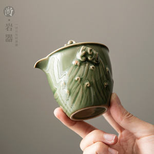 Théière en céramique de style chinois avec couvercle, petite bouilloire résistante à la chaleur pour service à thé Kung Fu - Product Image 4