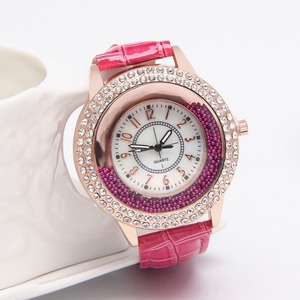 Orologi da Donna al Quarzo Coreani di Lusso con Cassa in Lega, Cinturino in Vera Pelle Italiana, Quadrante con Lancette in Vetro e Scatola Rotolante - Vendita all'Ingrosso - Product Image 4