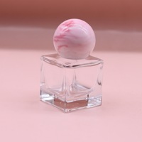 Flacon de parfum en verre carré de 15 ml, logo et couleur personnalisés, mini flacon vide rechargeable, atomiseur OEM ODM, flacon de parfum