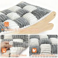Lit pour chat surélevé en peluche de luxe, hamac confortable pour chat avec cadre en bois massif, coussin en fourrure douce pour chats d'intérieur et petits chiens, toutes saisons