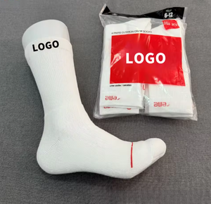 Chaussettes de sport universelles pour enfants et adultes, légères, anti-ampoules, respirantes, avec logo personnalisé, pour tenue quotidienne et entraînement sportif - Product Image 1