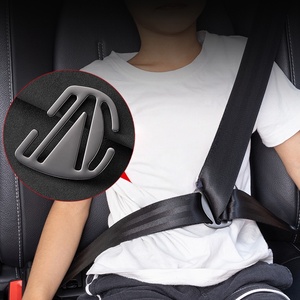 ตัวปรับเข็มขัดนิรภัยเด็กแบบสะดวก ขายดี อุปกรณ์เสริมภายในรถยนต์ ป้องกันการพันกัน - Product Image 1