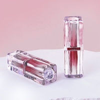 Wadah lipstik Logo kustom kualitas tinggi desain unik akrilik persegi kosong tabung Lip Stick kontainer Makeup OEM