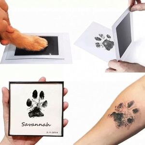 Kit d'encre d'impression Pad Baby Handprint Footprint Safe Non toxique Mess-free DIY Hand Footprint Easy Clean Pet Souvenir - Product Image 1