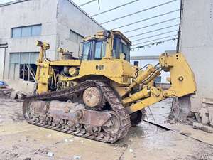 Bulldozer sur chenilles Caterpillar CAT D8R d'occasion, en excellent état et performant, disponible en stock. - Product Image 3
