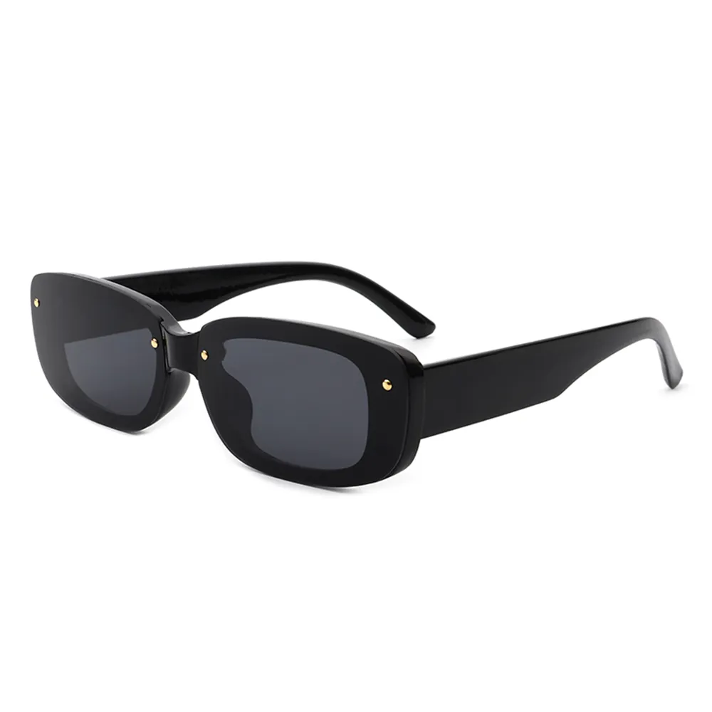 U.S. Warehouse Shipment Spot 2022 Summer New Style Fashion Luxury Women Sun Glasses Retro Black Round Dark Chunky Sunglasses