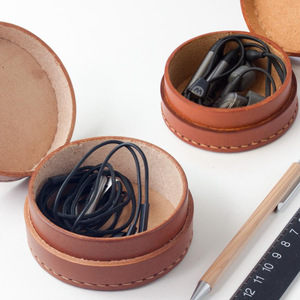 Caja de almacenamiento para auriculares a prueba de polvo, estuche redondo de cuero para auriculares, caja para auriculares, resistente a la presión y a los golpes. - Product Image 4