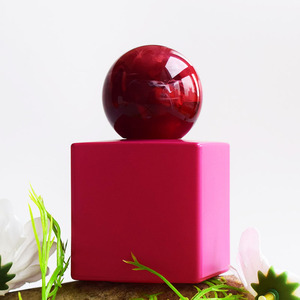 Flacone di <span class=keywords><strong>profumo</strong></span> di lusso quadrato da 50ml vendita calda bottiglia di <span class=keywords><strong>profumo</strong></span> <span class=keywords><strong>rosa</strong></span> atomizzatore <span class=keywords><strong>profumo</strong></span> bottiglia di cristallo <span class=keywords><strong>naturale</strong></span> <span class=keywords><strong>profumo</strong></span> di vetro - Product Image 4