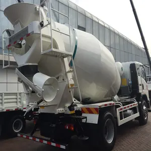 Camion malaxeur à béton léger HOWO Sinotruk 4x2 6m3 Mini camion malaxeur mobile Moteur diesel à vendre à bas <span class=keywords><strong>prix</strong></span> - Product Image 1